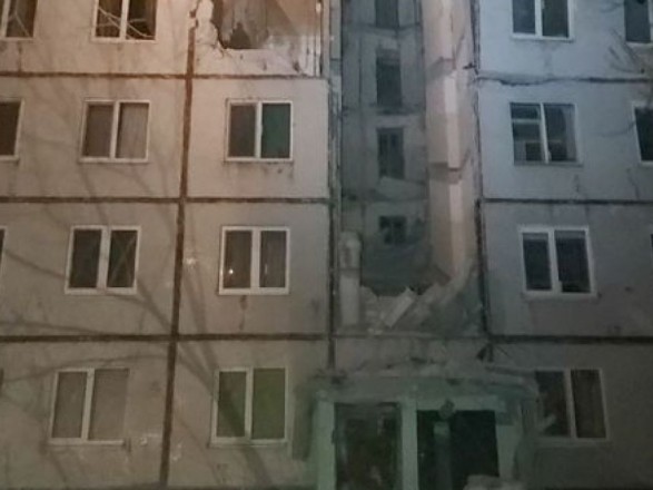 В Харькове вражеский снаряд попал в 9-этажку, погибла женщина