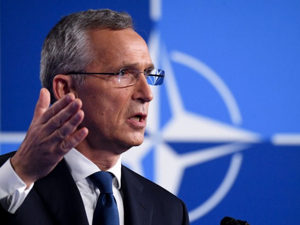 НАТО продолжит поставлять Украине военную помощь, включая системы ПВО