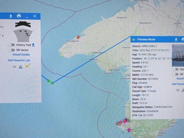Российские пираты захватили два украинских судна с мирными экипажами – пограничники