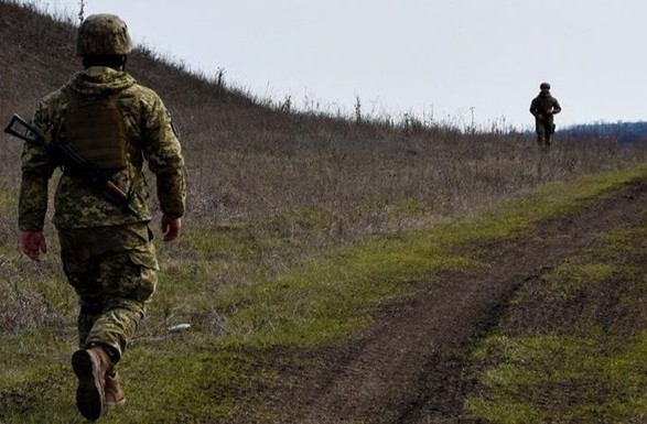 ООС: боевики около 50 раз нарушили “тишину” на Донбассе, пострадало двое военных