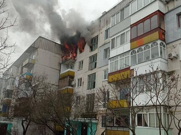 Российские оккупанты обстреляли детскую клиническую больницу в Лисичанске: ранен хирург