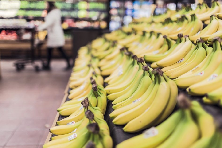 Чому банани швидко чорніють та як цього уникнути: пояснення експертів