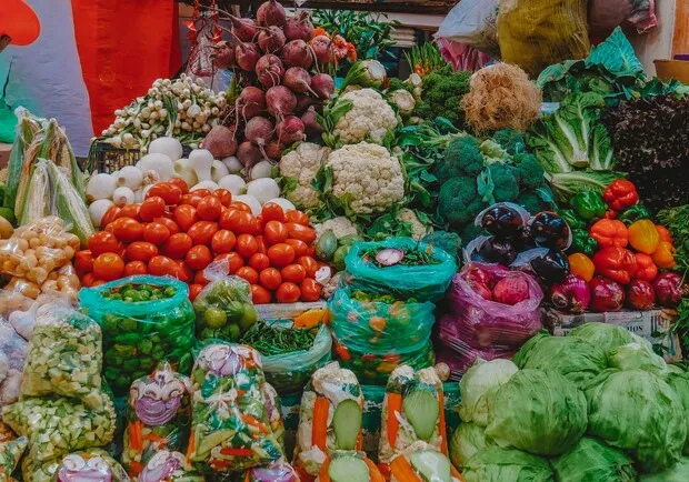 Ярмарки у Києві на цьому тижні: де можна купити свіжі продукти (АДРЕСИ)