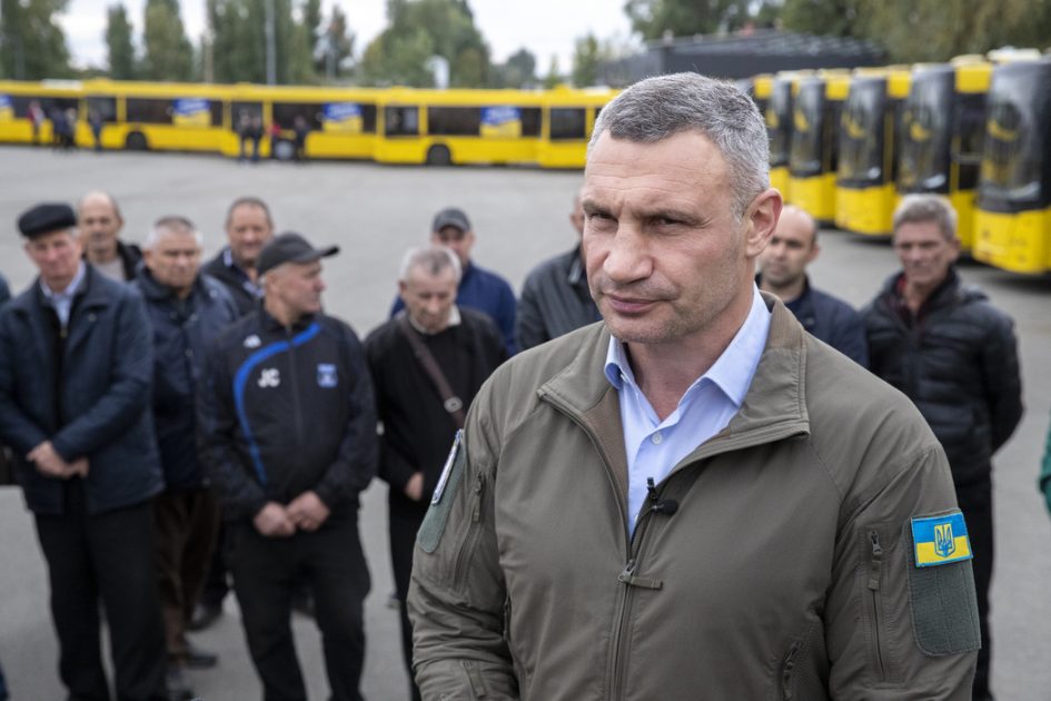 Київ відправив у Дніпро 30 автобусів і з них 10 завантажив гуманітарною допомогою, – Кличко