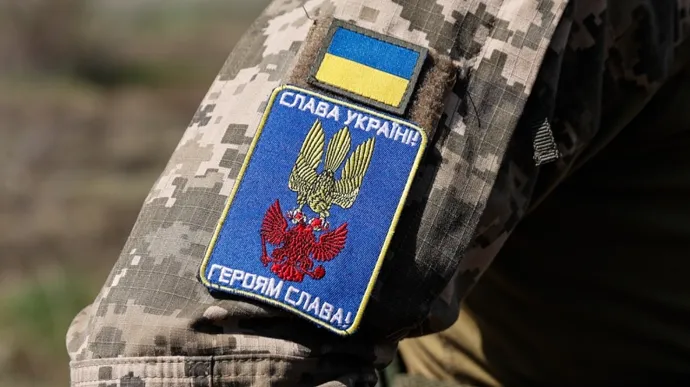 У Херсоні бабуся на колінах зустрічала свого онука з ЗСУ