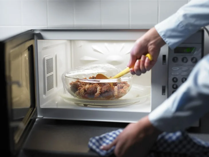 Продукти, які не треба розігрівати повторно: можуть зашкодити
