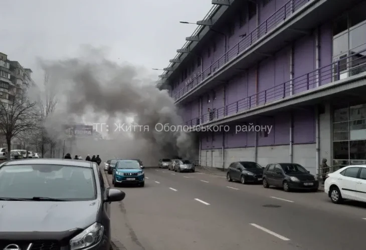 В одному з ТРЦ Києва запуск генератора налякав киян (ФОТО, ВІДЕО)