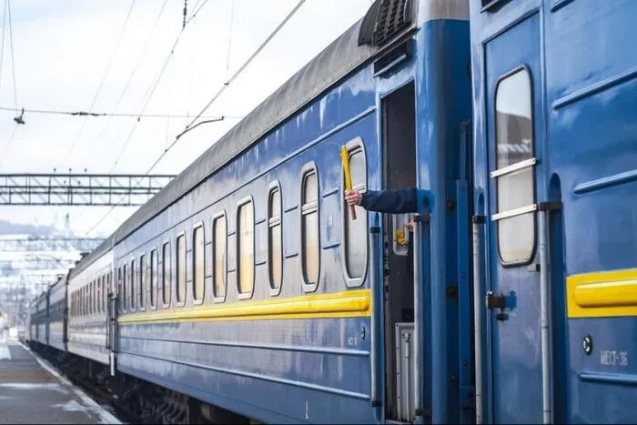 Низка поїздів з Києва змінили маршрути: новий розклад
