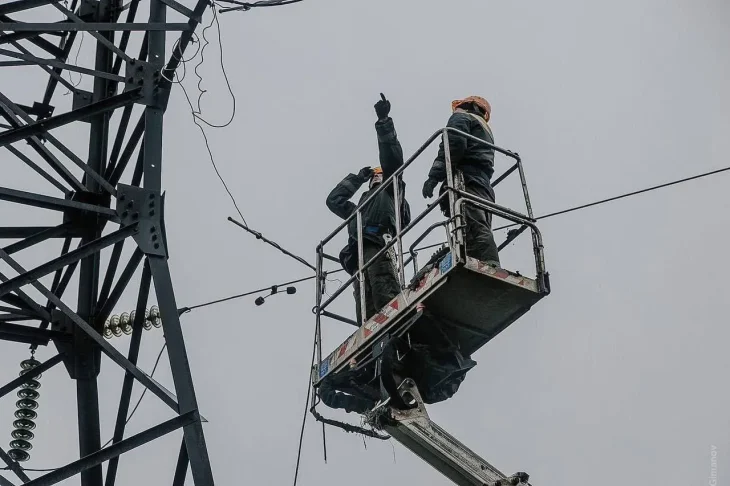 Київ та Київська область повернулися до графіків відключення світла