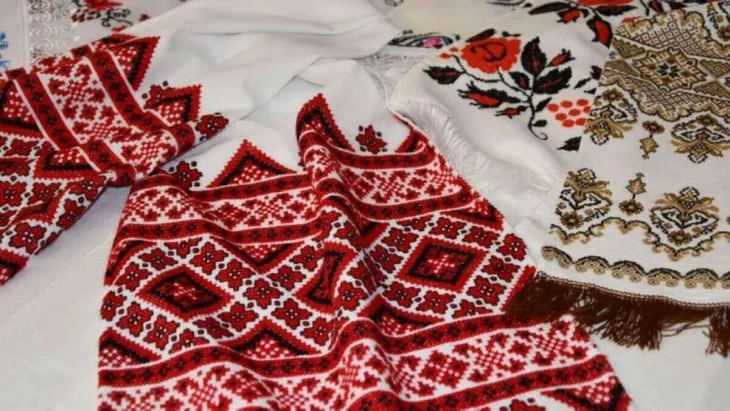 Що означають символи на українському рушнику: пояснення