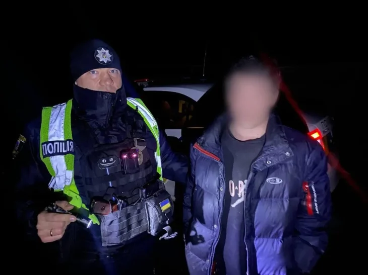 Під Києвом п’яний водій перевозив двох дітей та спричинив ДТП (ФОТО)