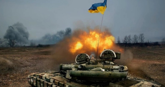 Війна в Україні поволі переходить у вирішальну фазу – дипломат