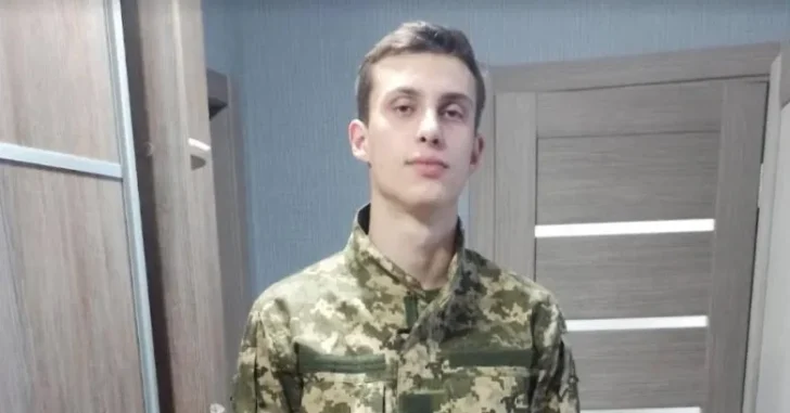 Місто Буча попрощалося із 20-річним старшим солдатом Миколою Нікітіним