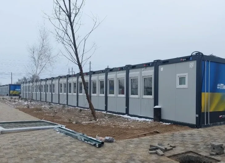 У Київській області з модульного містечка виселили переселенців