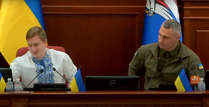 Кличко не зміг відповісти про закупівлю службових автівок під час війни