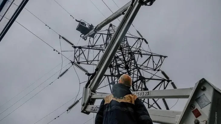 Відключення світла у Києві: ДТЕК прокоментував чутки про нові обмеження