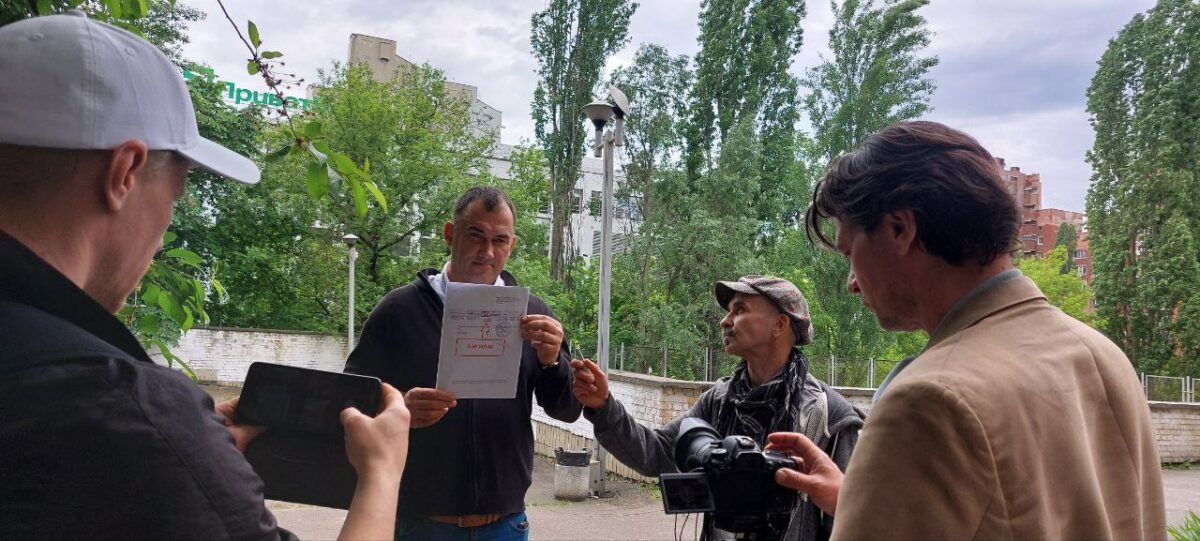 Адвокат Вадим Чунжин закликав суддю Соколова припинити незаконне затягування розгляду справи 86-річної жертви “ПриватБанку” і винести нарешті рішення