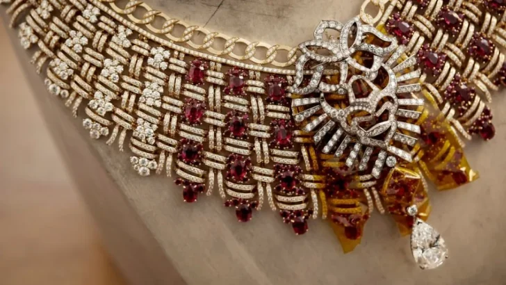 Chanel використовує мотиви твіду в ювелірній колекції