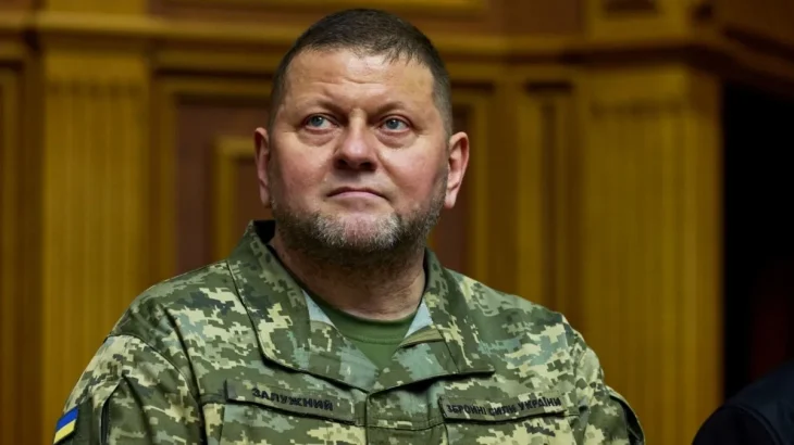 Залужному пропонували підірвати мости через Дніпро у Києві: подробиці
