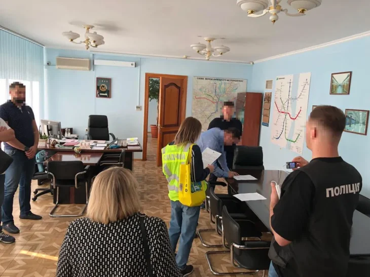 В офісах “Київметробуду” провели обшуки через розтрату коштів на будівництві метро на Виноградар