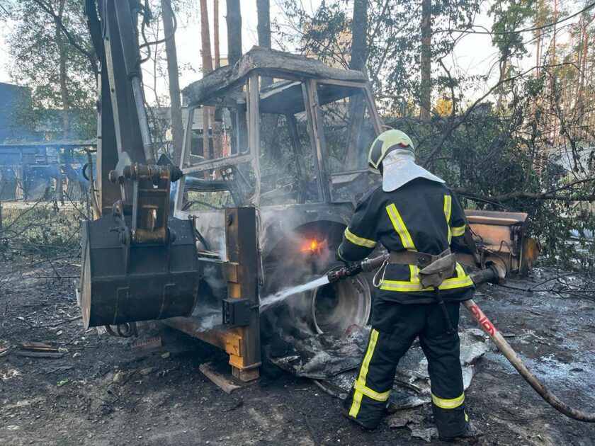 Ракетний удар по Києву: в області є руйнування (Фото наслідків)