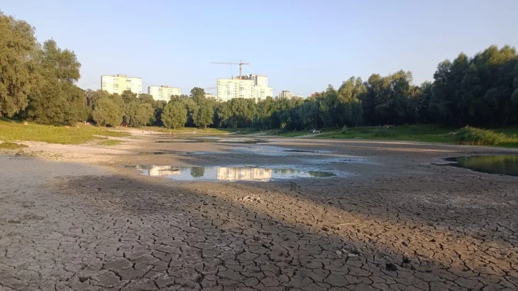 Забудовники знищили унікальне легендарне озеро у Києві (ФОТО)