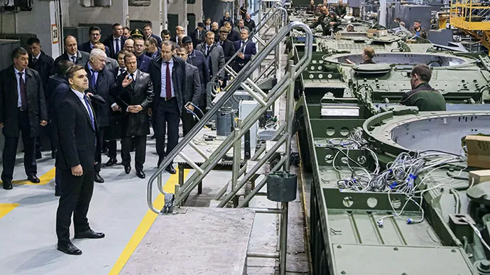 Росія “полює” на висококваліфіковані іноземні кадри для посилення свого ВПК – Олександр Левченко