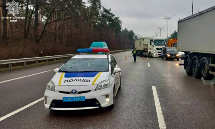 У Києві через ДТП ускладнено рух транспорту