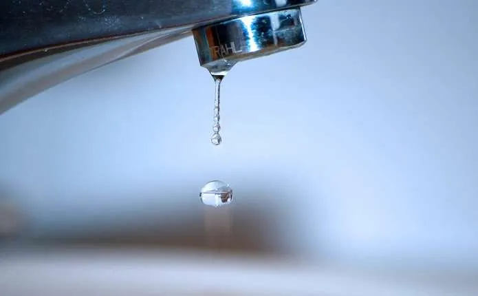 У Києві масштабне відключення води: де відсутнє водопостачання