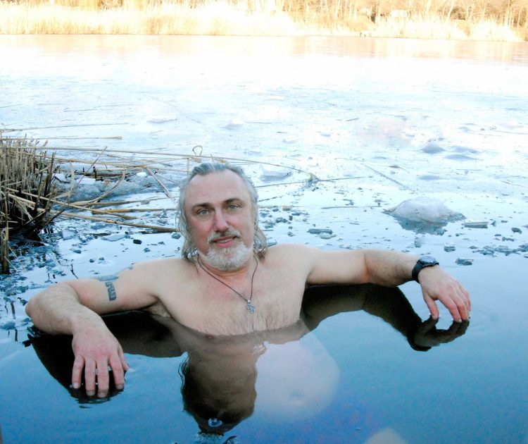 У Києві встановлять рекорд за тривалістю перебування у холодній воді