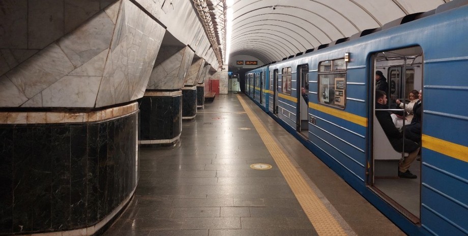 У Києві посилять заходи безпеки у метро та місцях скупчення людей: у чому причина