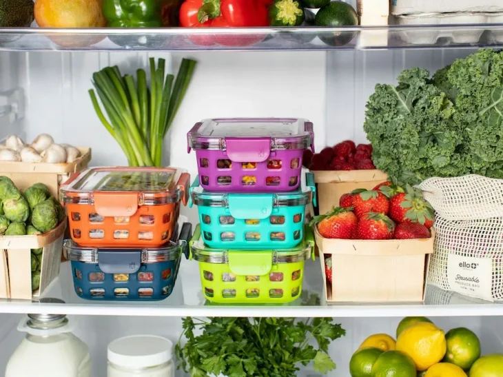 Стануть дуже токсичними: 4 продукти, які в жодному разі не можна прибирати в холодильник