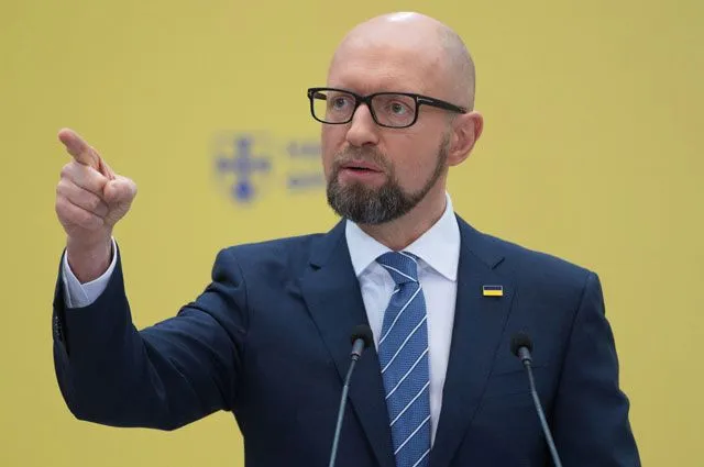 Путін розшукує Зеленського і Порошенка. Видається смішно – Арсеній Яценюк