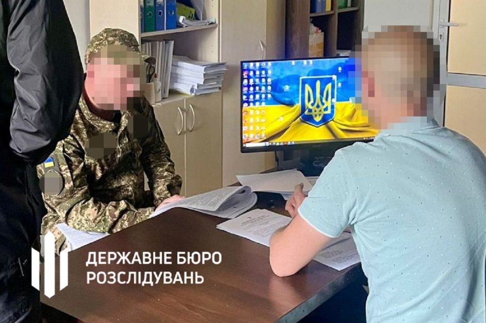 Начальник у військовій частині та підприємець “наживалися” на закупівлях для військових