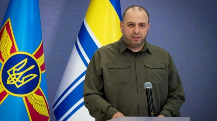 узгодить плани на 2025 рік і відвідає центр підготовки фахівців для F-16