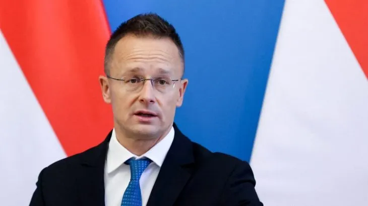Угорщина «проконсультується» зі США щодо продовження санкцій Євросоюзу проти Росії