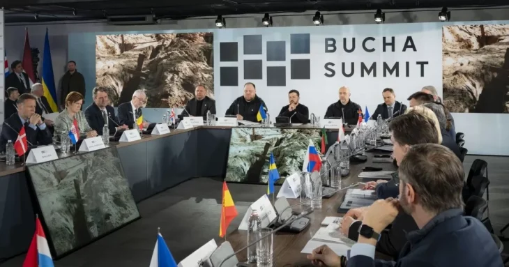 Зеленський на Бучанському саміті: Росія повинна відповісти за злочини