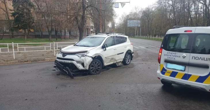 Атаки росіян на Херсонщину: чотирьох цивільних поранено, пошкоджено музей