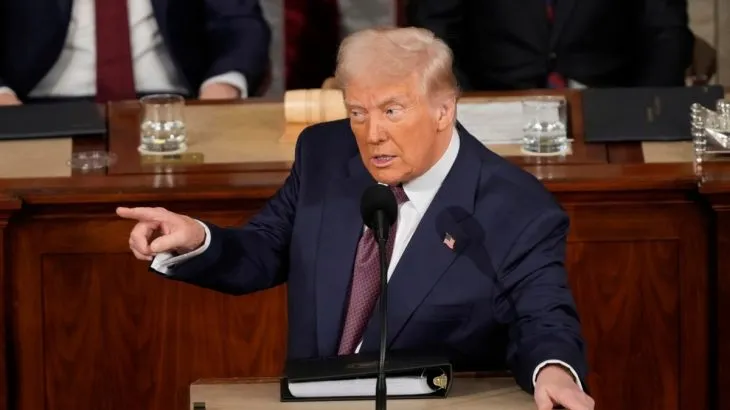 Трамп допускає запровадження санкцій та тарифів проти Росії, якщо не буде «припинення вогню»