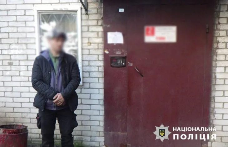 Поліцейські затримали чоловіка за крадіжку кабелю живлення багатоповерхівки в Подільському районі