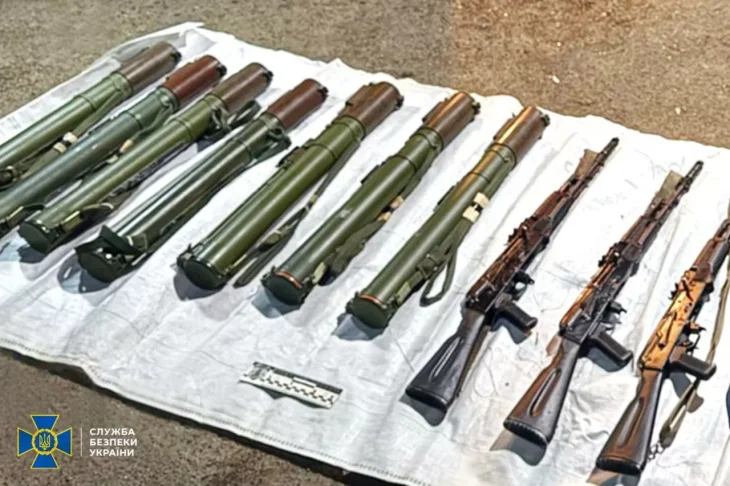 Затримання торговців трофейною зброєю в п’яти регіонах України