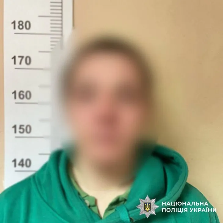 У Подільському районі перед судом постане 22-річний киянин, який обікрав пенсіонера
