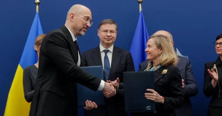 ЄІБ виділить Україні 300 млн євро на відновлення енергетики та інфраструктури