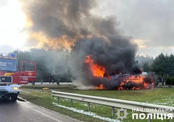 ДТП та пожежа на трасі Львів – Шегині: семеро постраждалих в лікарні