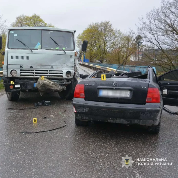 ДТП на Львівщині: загибель водія легковика та травми пасажирки