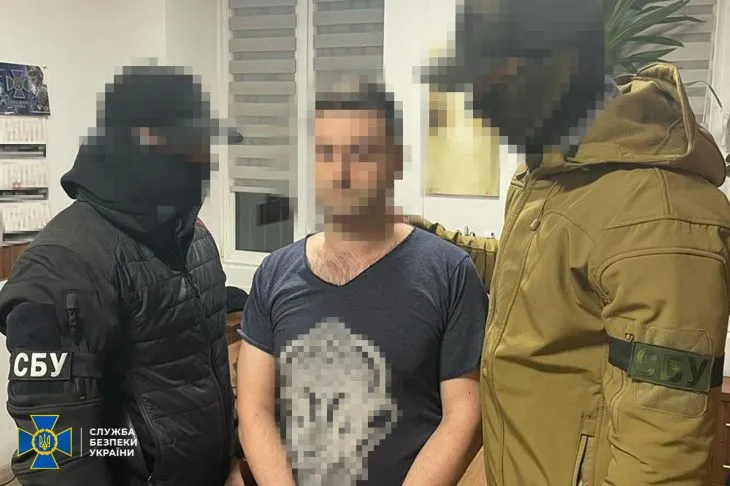 СБУ, СЗР та правоохоронні органи Польщі затримали у ЄС “політексперта” із пулу Медведчука