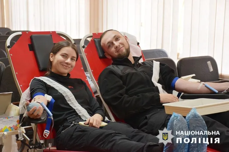 Поліцейські батальйону конвойної служби здали кров для порятунку поранених воїнів ЗСУ
