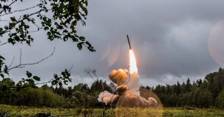 Росія модернізує озброєння та змінює тактику балістичних ударів