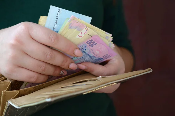 У Харкові жінка незаконно отримала 280 тисяч гривень пенсії померлого родича
