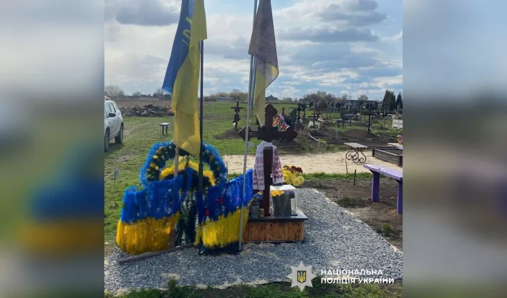 На Харківщині чоловік вкрав дрон з могили загиблого захисника